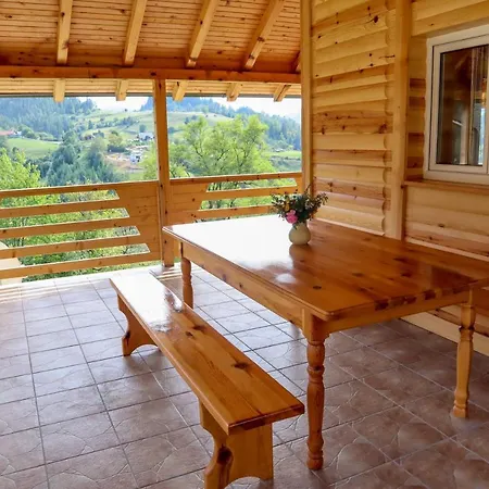 Adamov Apartment Lazici