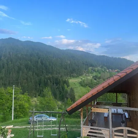 Adamov Apartament Lazici